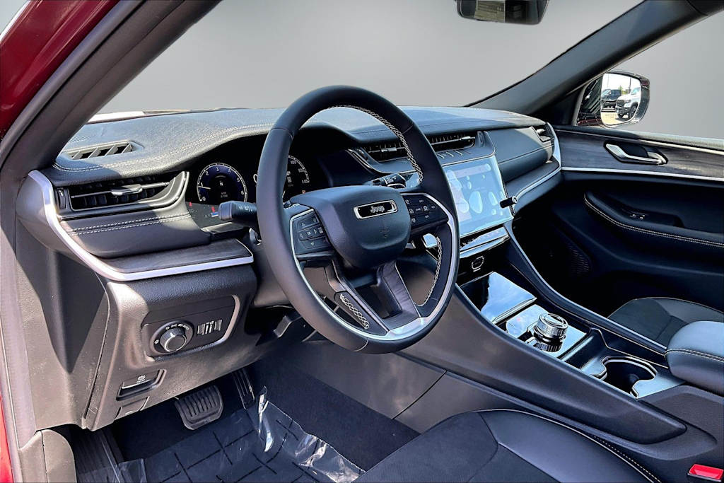 Thumbnail: 2026 Jeep Grand Cherokee - 2