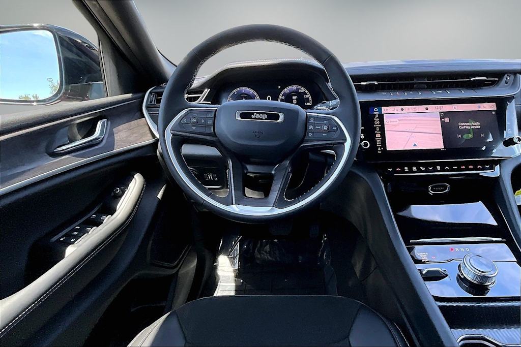 Thumbnail: 2026 Jeep Grand Cherokee - 12