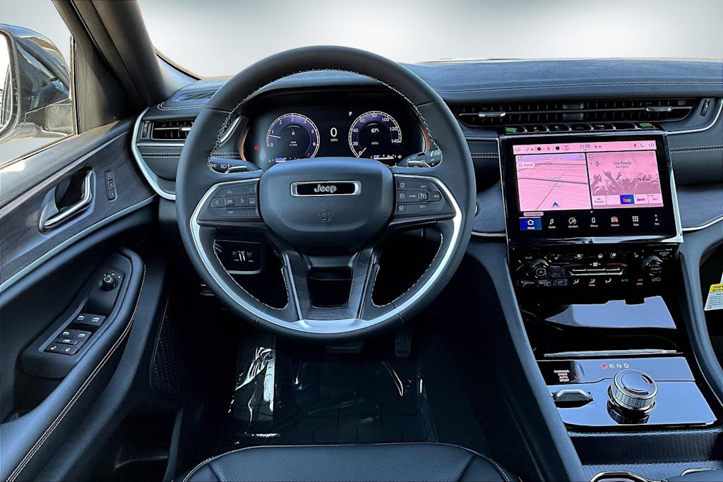 Thumbnail: 2025 Jeep Grand Cherokee - 14