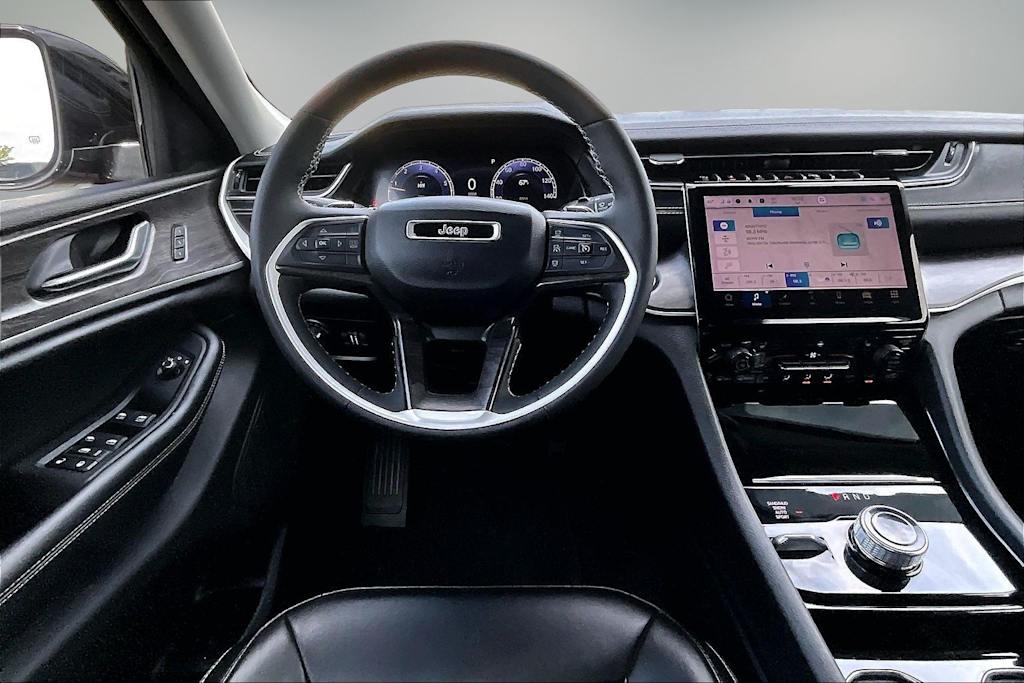 Thumbnail: 2023 Jeep Grand Cherokee - 14