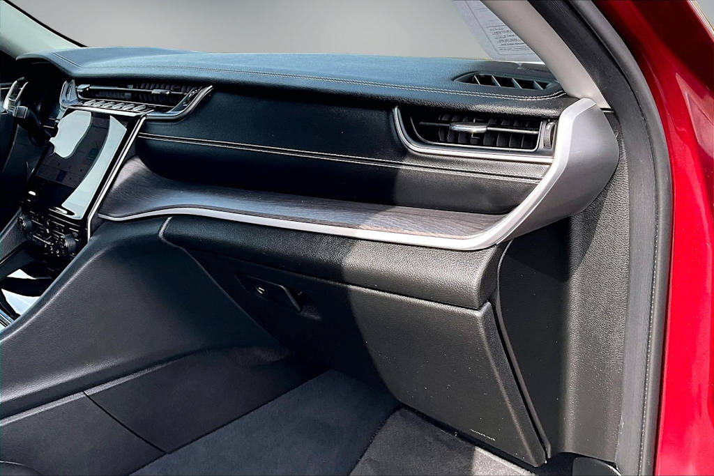 Thumbnail: 2023 Jeep Grand Cherokee - 24