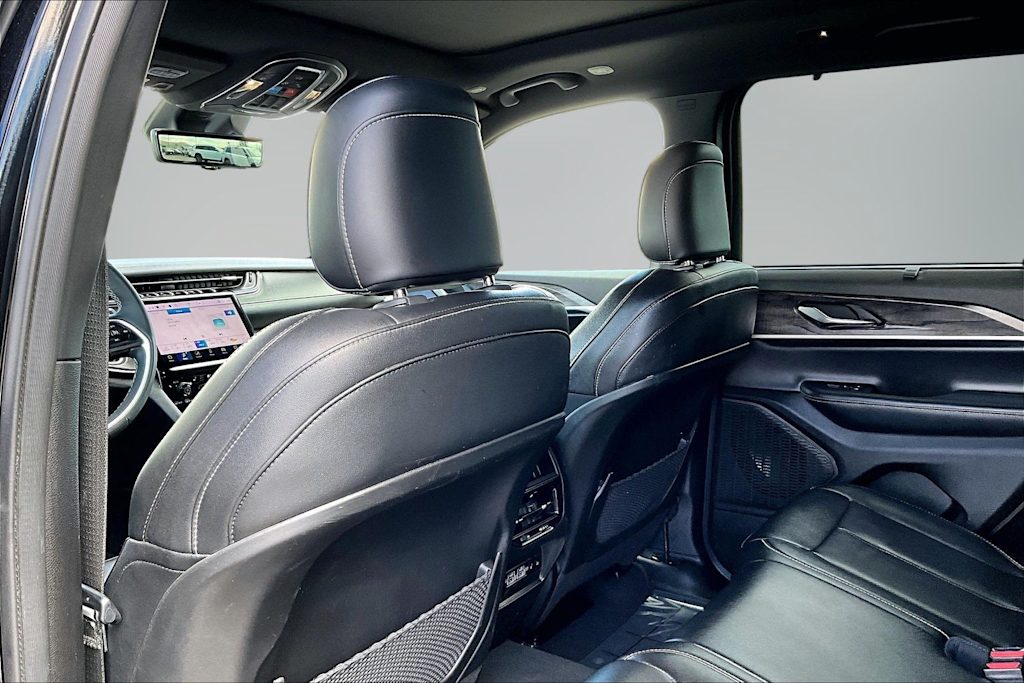 Thumbnail: 2024 Jeep Grand Cherokee - 11