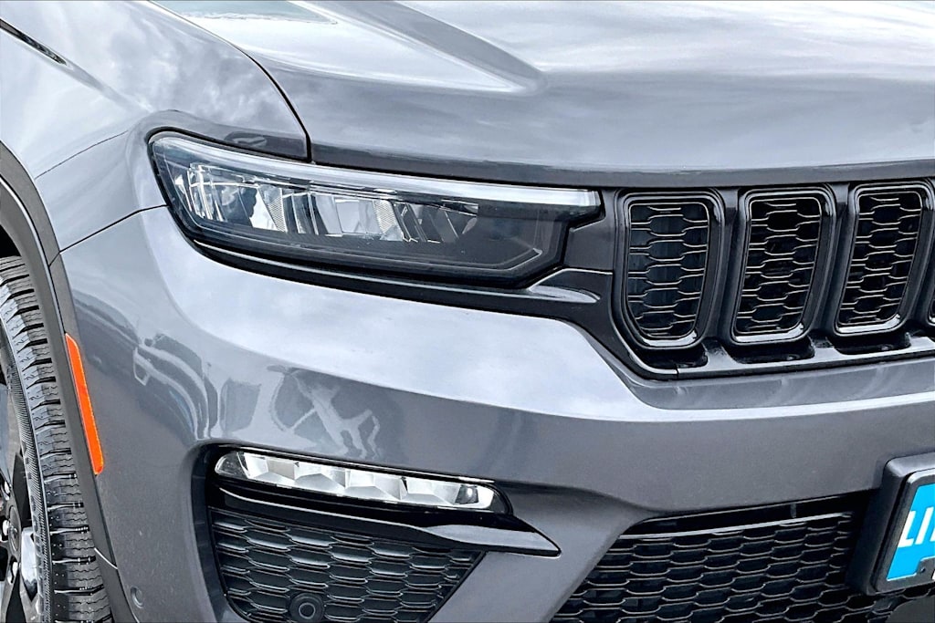Thumbnail: 2024 Jeep Grand Cherokee - 30