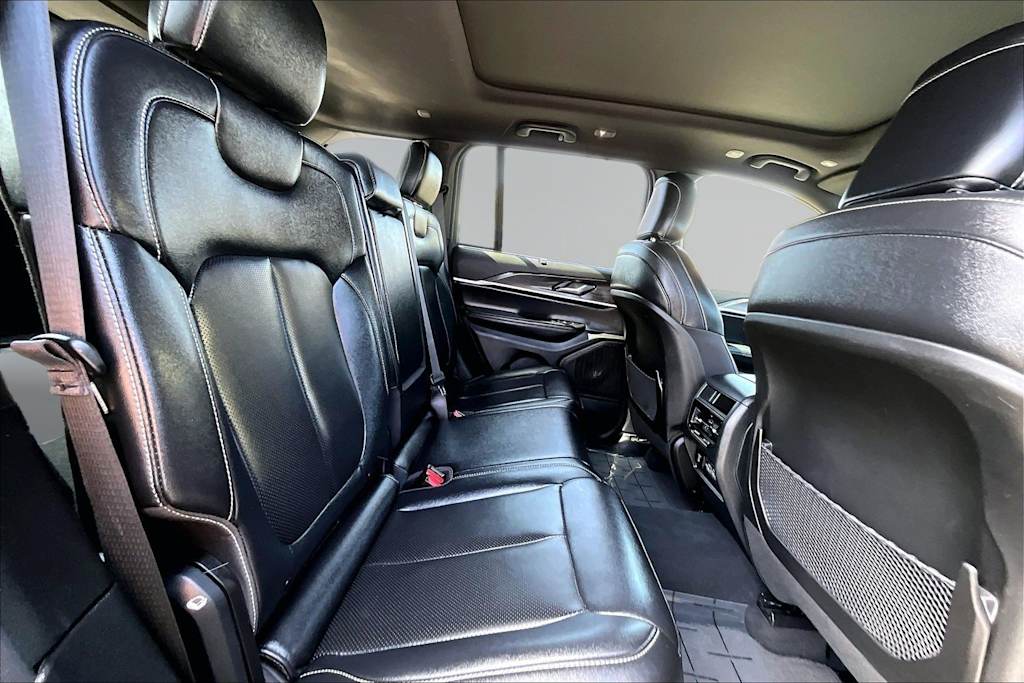 Thumbnail: 2024 Jeep Grand Cherokee - 29