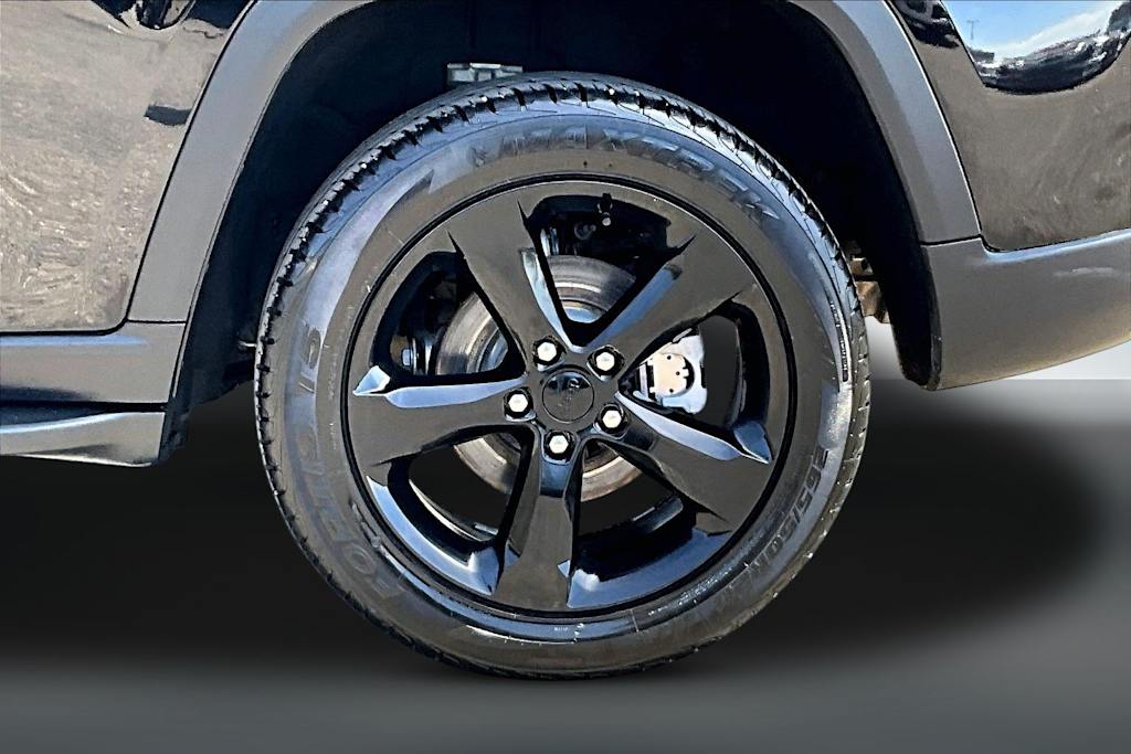 Thumbnail: 2024 Jeep Grand Cherokee - 31
