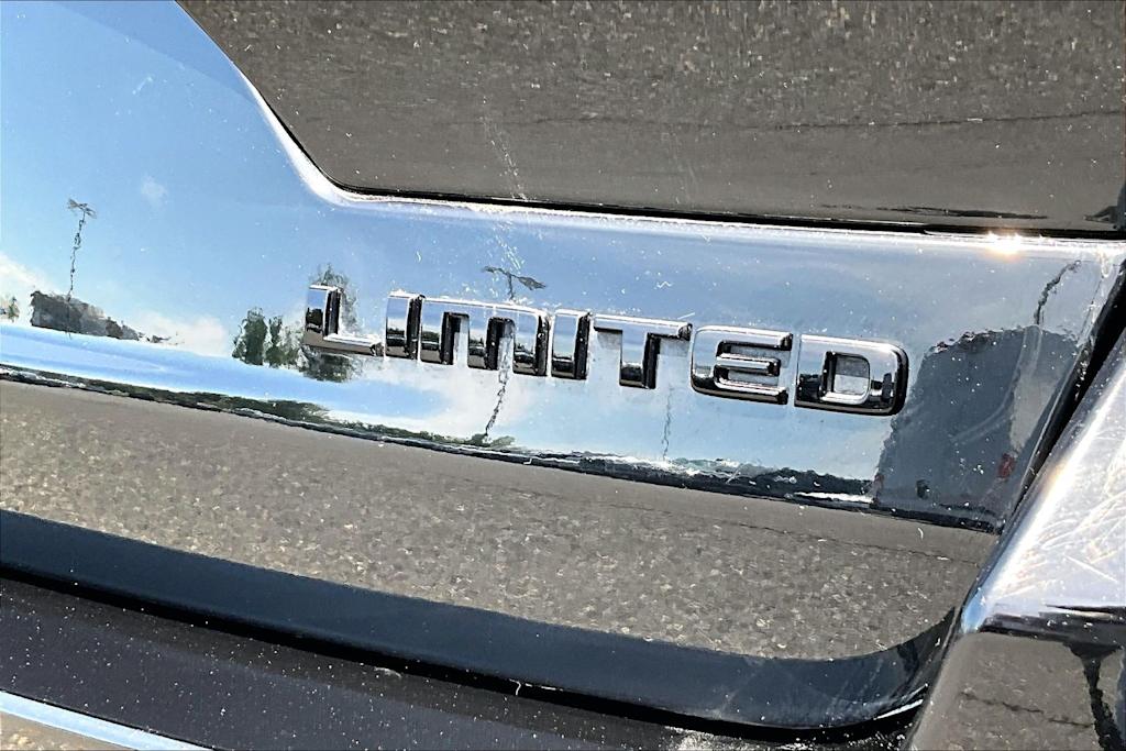 Thumbnail: 2024 Jeep Grand Cherokee - 6
