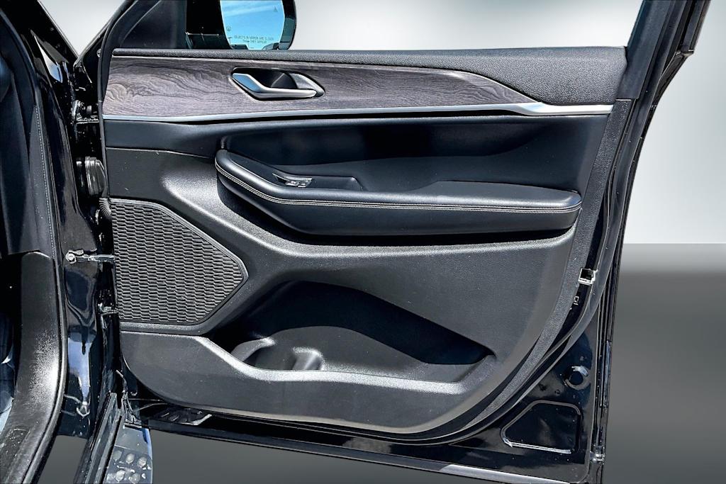 Thumbnail: 2024 Jeep Grand Cherokee - 27