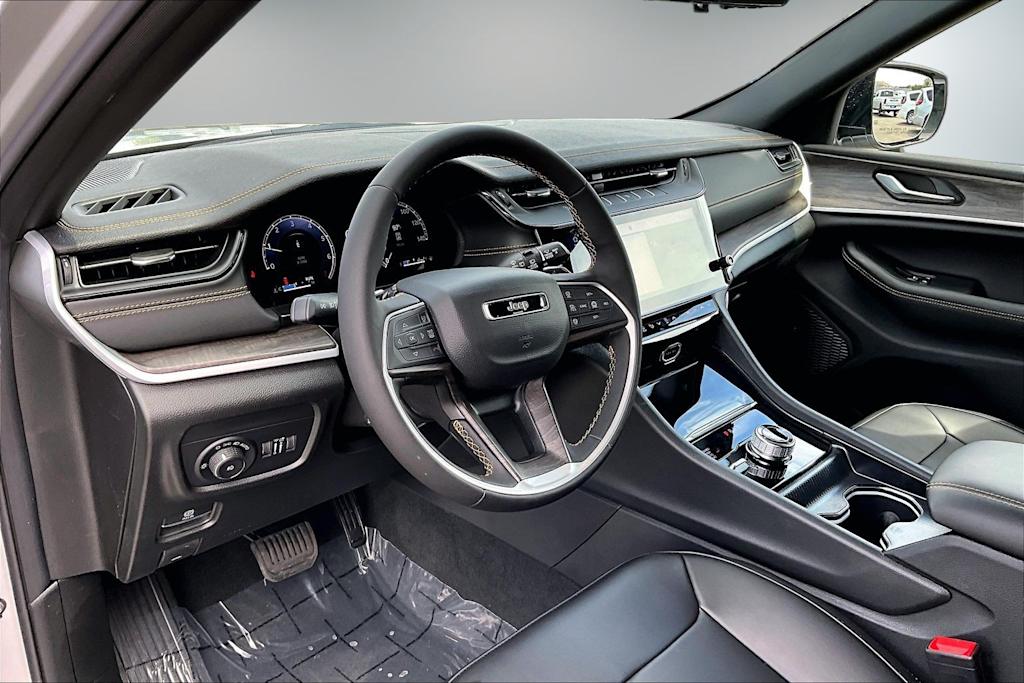 Thumbnail: 2026 Jeep Grand Cherokee - 2