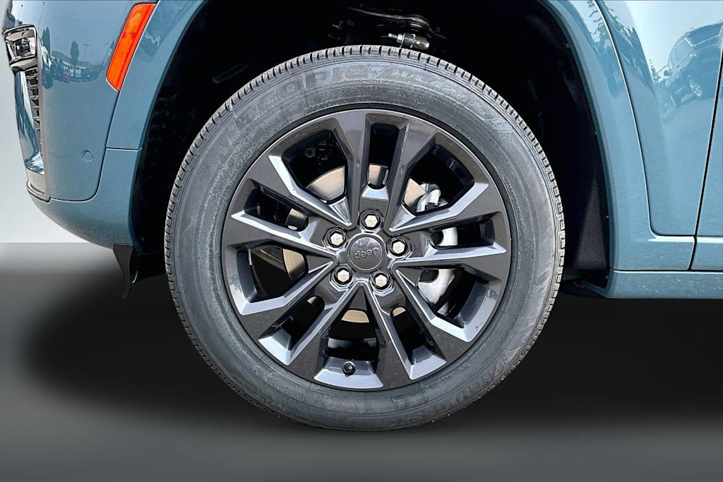 Thumbnail: 2026 Jeep Grand Cherokee - 8