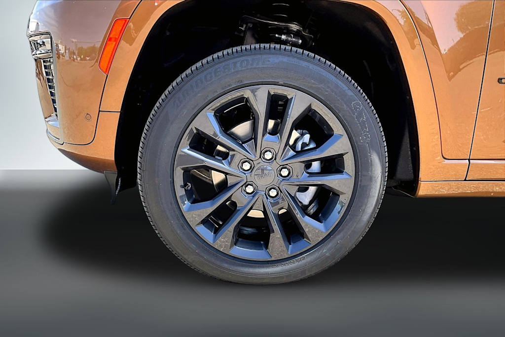 Thumbnail: 2026 Jeep Grand Cherokee - 8