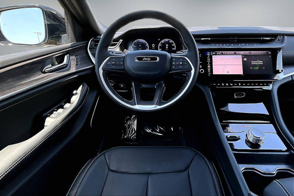 Thumbnail: 2026 Jeep Grand Cherokee - 14