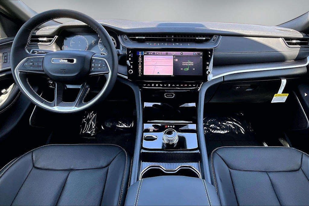 Thumbnail: 2026 Jeep Grand Cherokee - 10