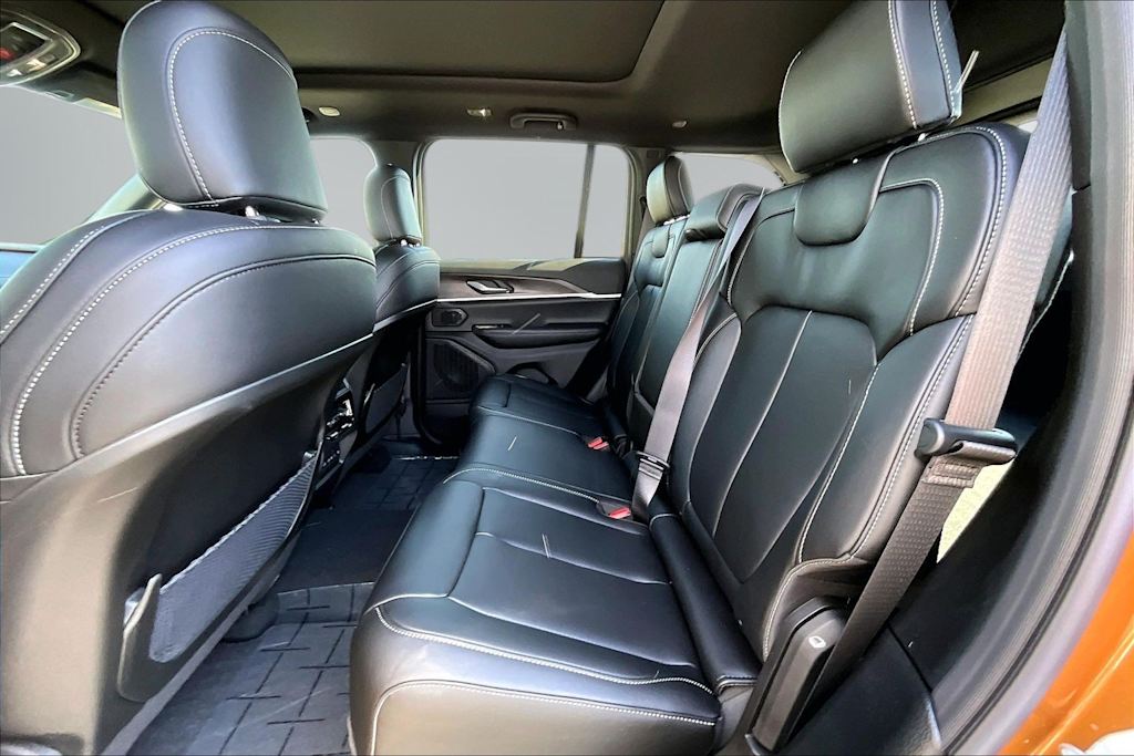 Thumbnail: 2026 Jeep Grand Cherokee - 22