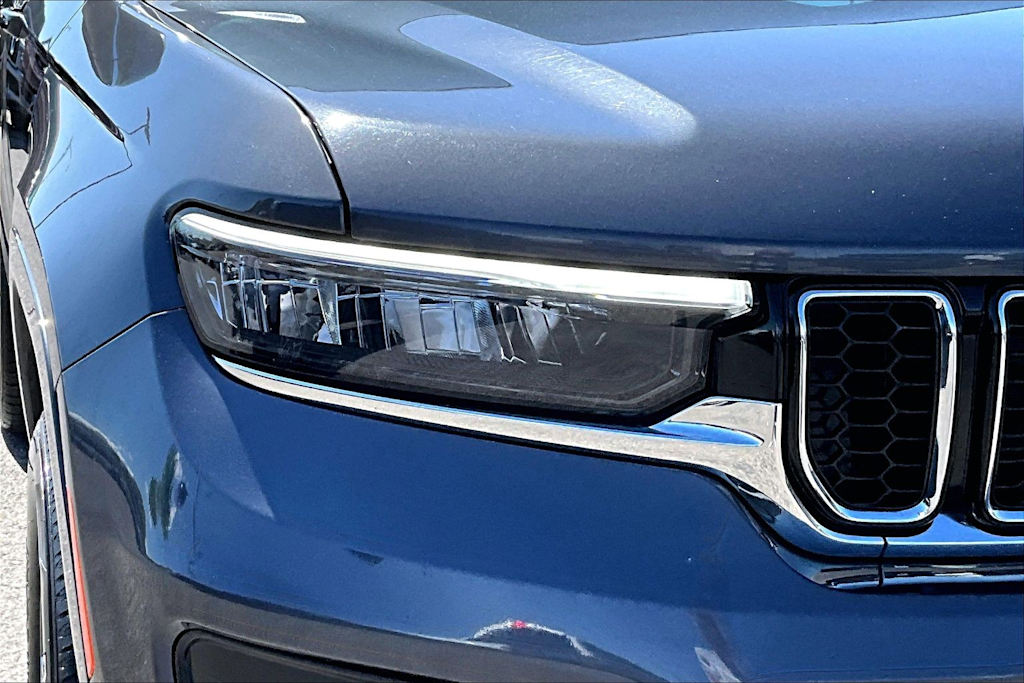 Thumbnail: 2024 Jeep Grand Cherokee - 31