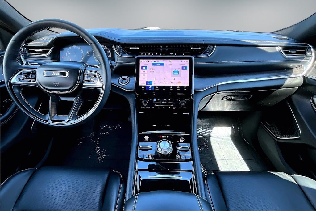 Thumbnail: 2024 Jeep Grand Cherokee - 10