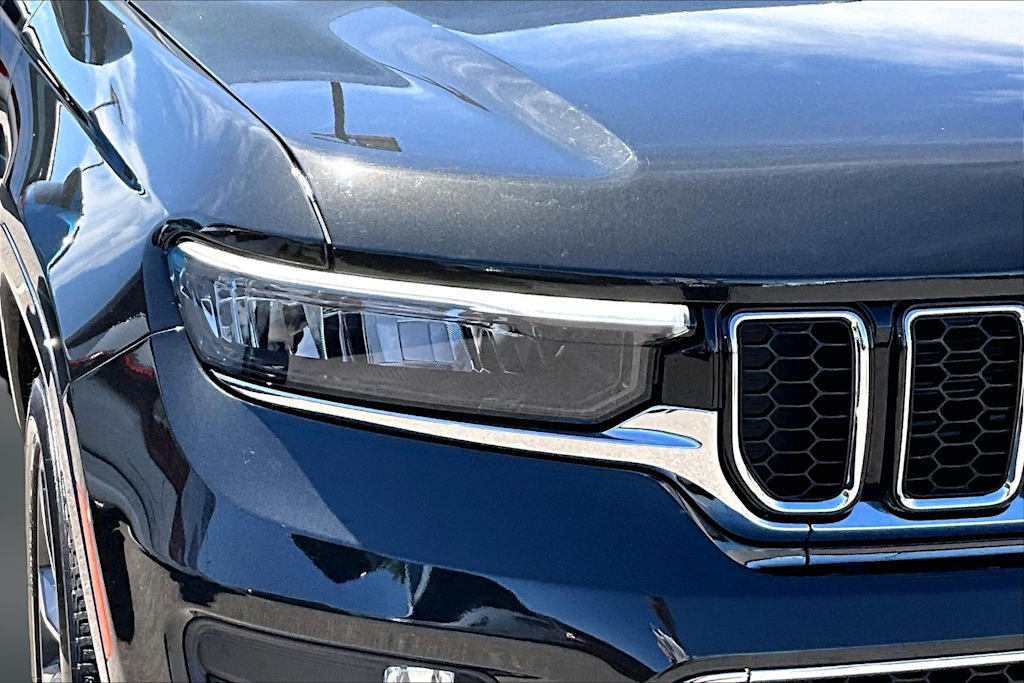 Thumbnail: 2024 Jeep Grand Cherokee - 31