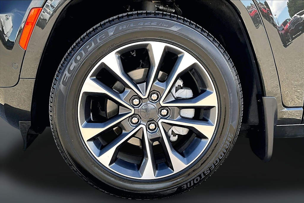 Thumbnail: 2024 Jeep Grand Cherokee - 8