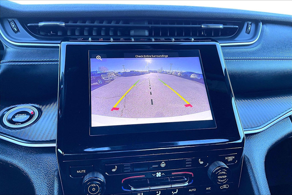 Thumbnail: 2024 Jeep Grand Cherokee L - 26