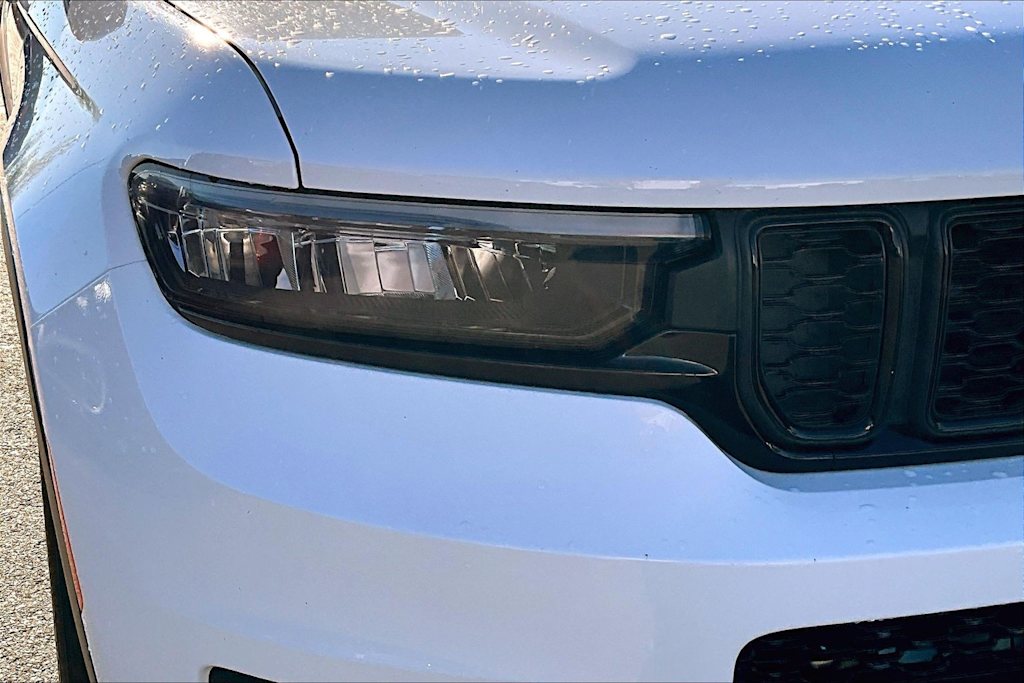 Thumbnail: 2024 Jeep Grand Cherokee L - 33