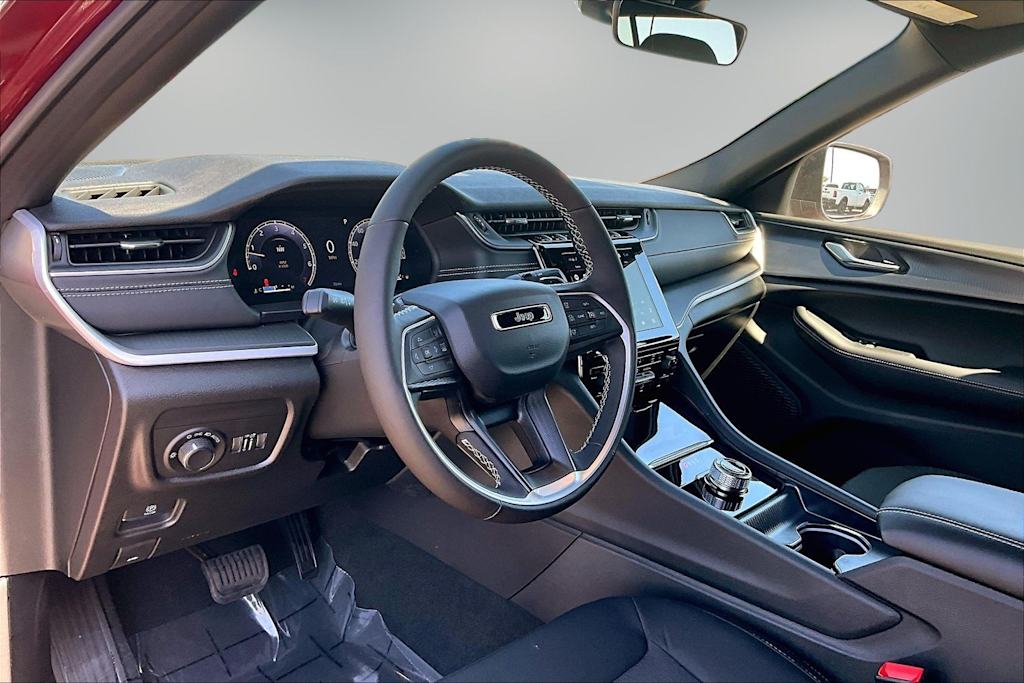 Thumbnail: 2026 Jeep Grand Cherokee L - 2