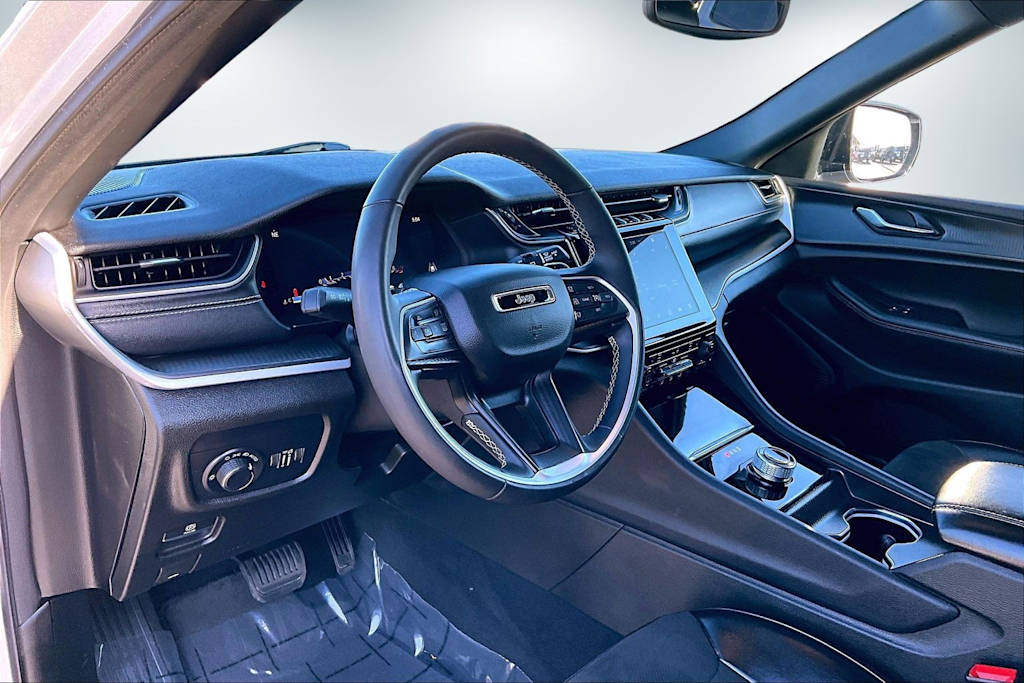 Thumbnail: 2024 Jeep Grand Cherokee L - 2