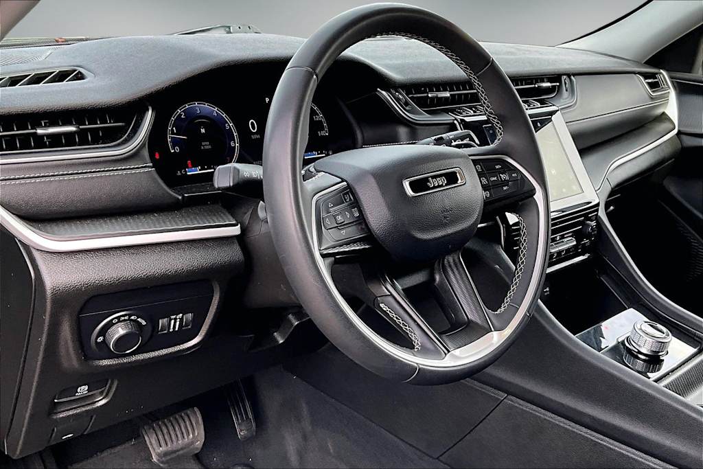 Thumbnail: 2023 Jeep Grand Cherokee L - 2
