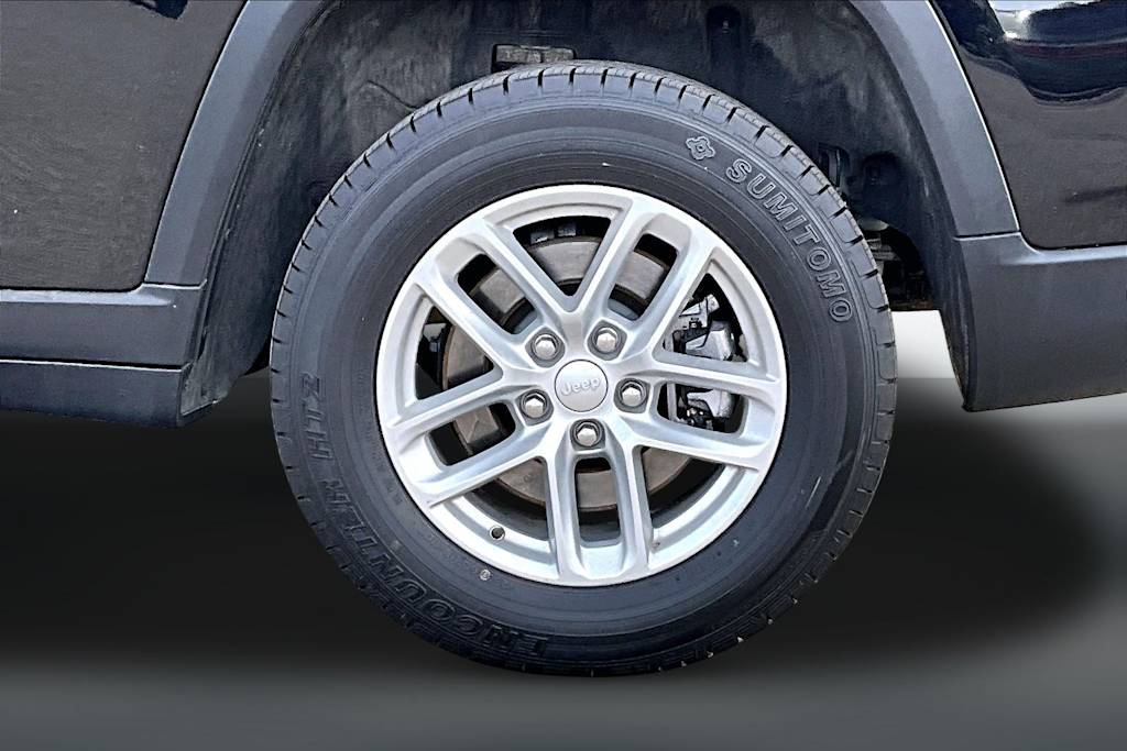 Thumbnail: 2023 Jeep Grand Cherokee L - 33