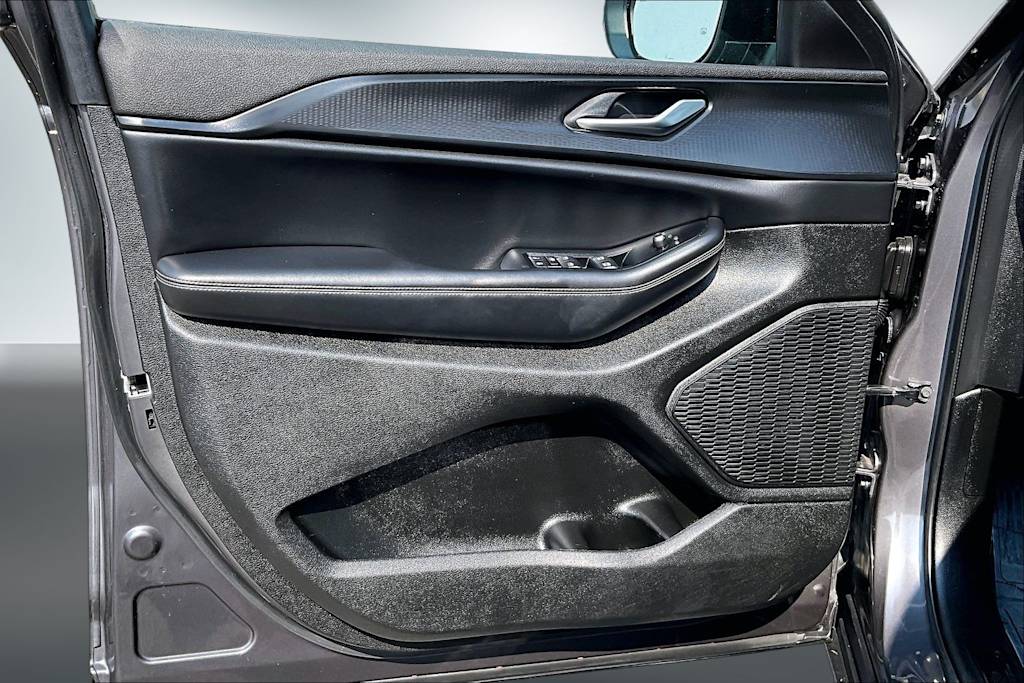 Thumbnail: 2023 Jeep Grand Cherokee L - 27