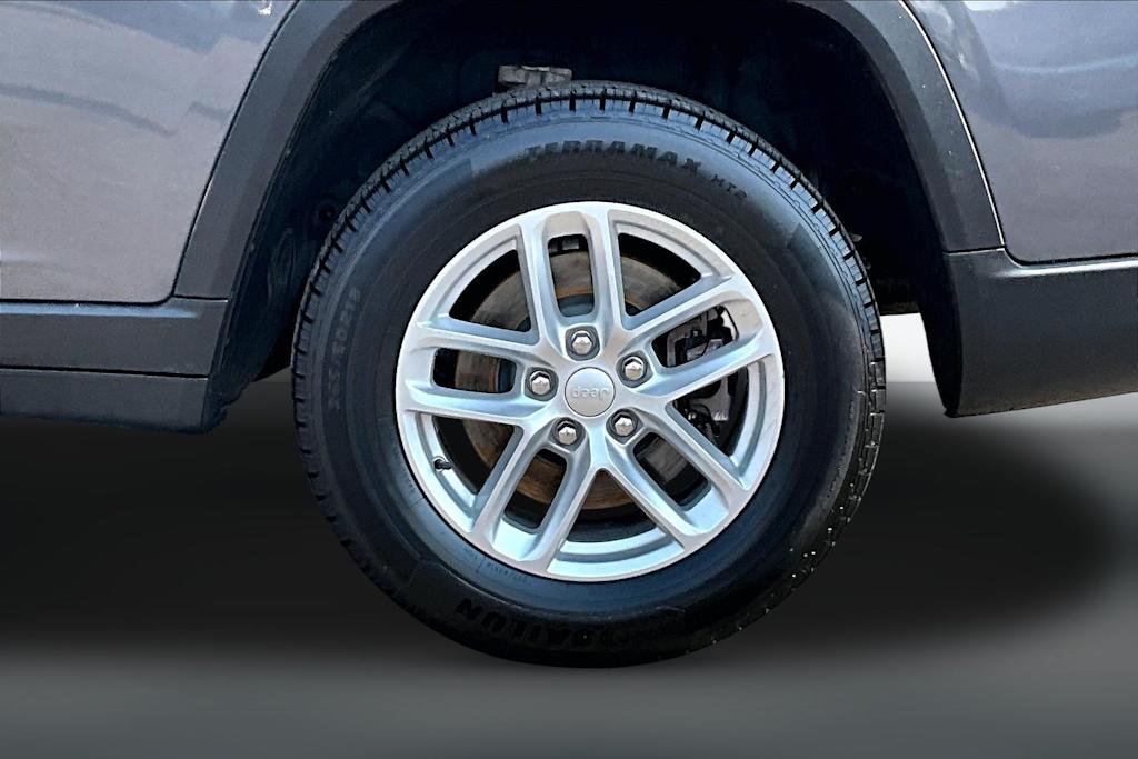 Thumbnail: 2023 Jeep Grand Cherokee L - 35