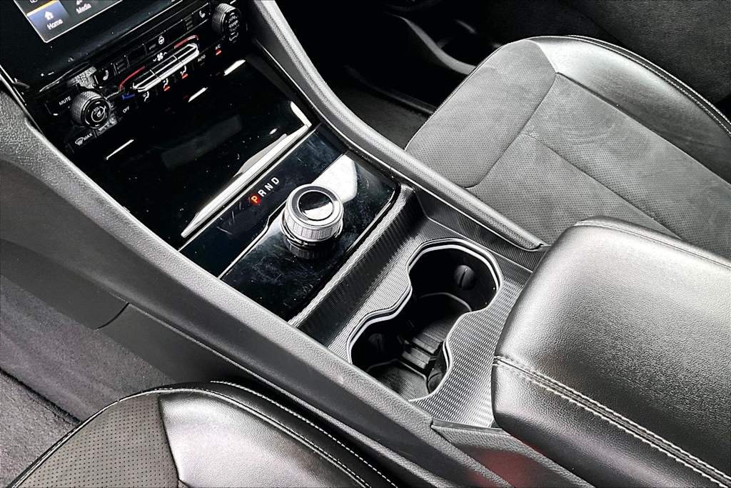 Thumbnail: 2024 Jeep Grand Cherokee L - 17