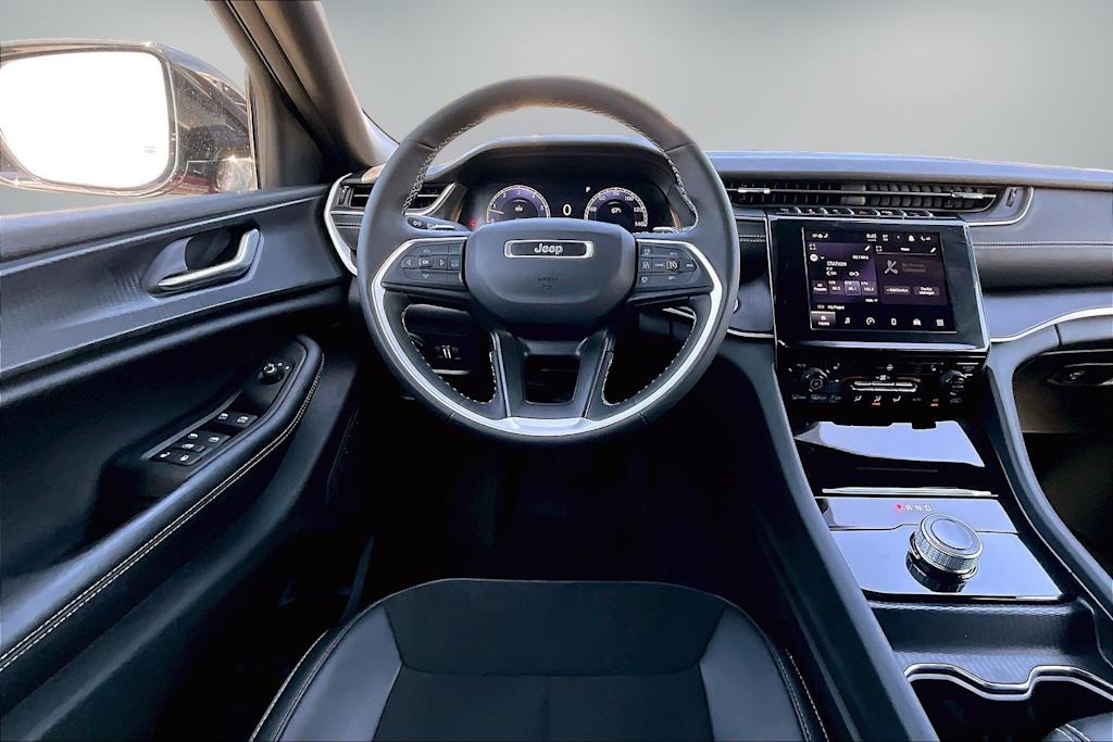 Thumbnail: 2025 Jeep Grand Cherokee L - 14