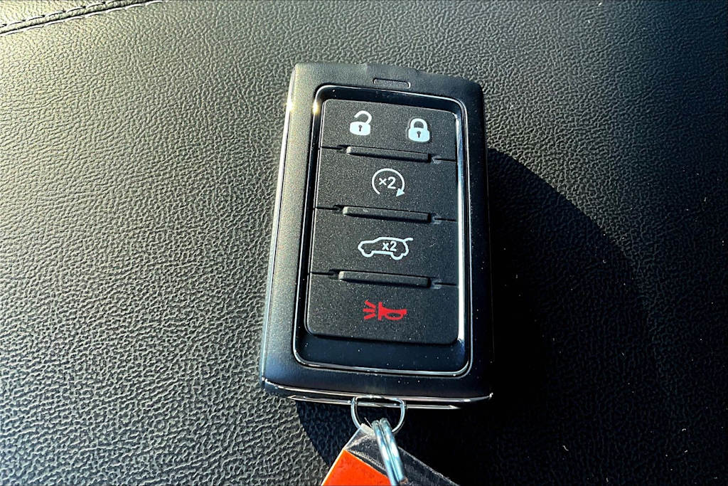 Thumbnail: 2025 Jeep Grand Cherokee L - 18