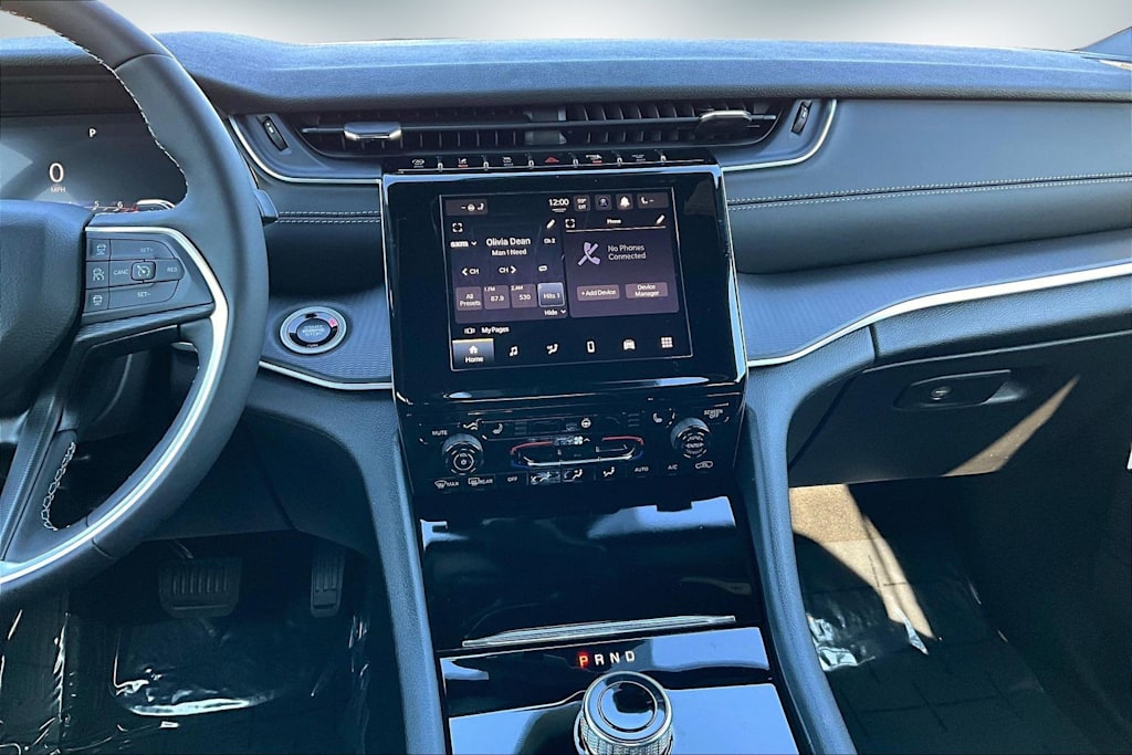 Thumbnail: 2025 Jeep Grand Cherokee L - 14