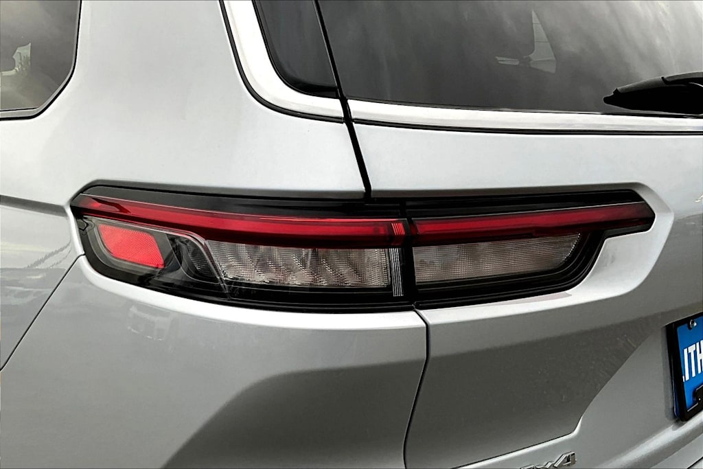 Thumbnail: 2023 Jeep Grand Cherokee L - 34