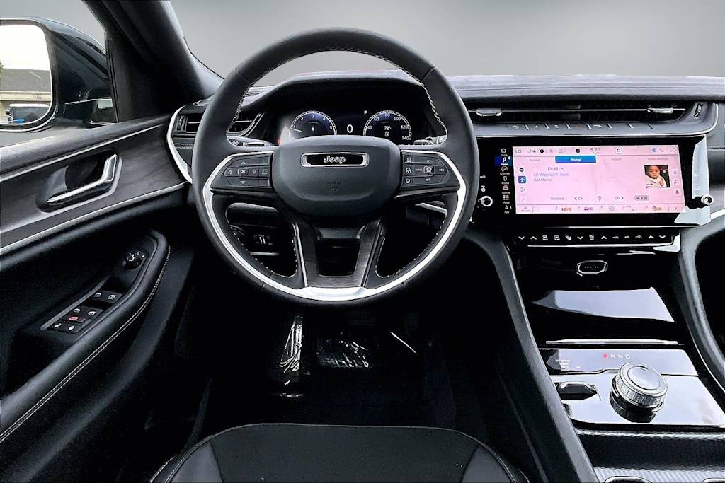 Thumbnail: 2026 Jeep Grand Cherokee L - 14