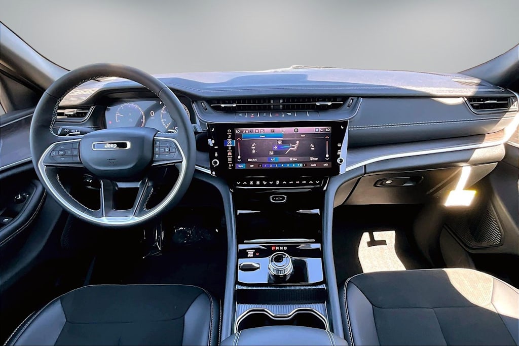 Thumbnail: 2026 Jeep Grand Cherokee L - 8