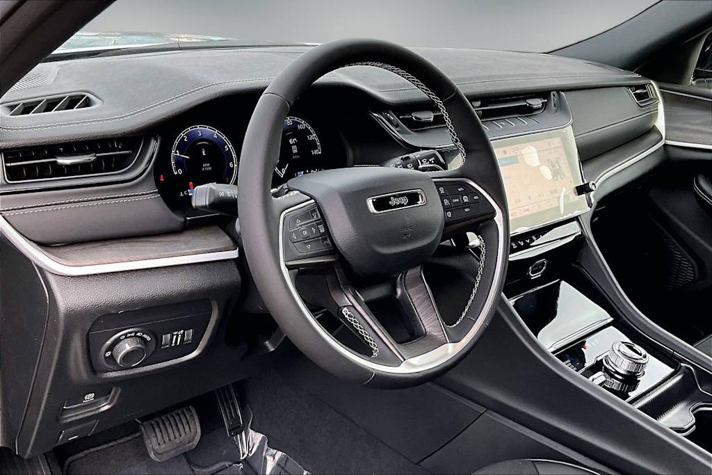 Thumbnail: 2026 Jeep Grand Cherokee L - 2