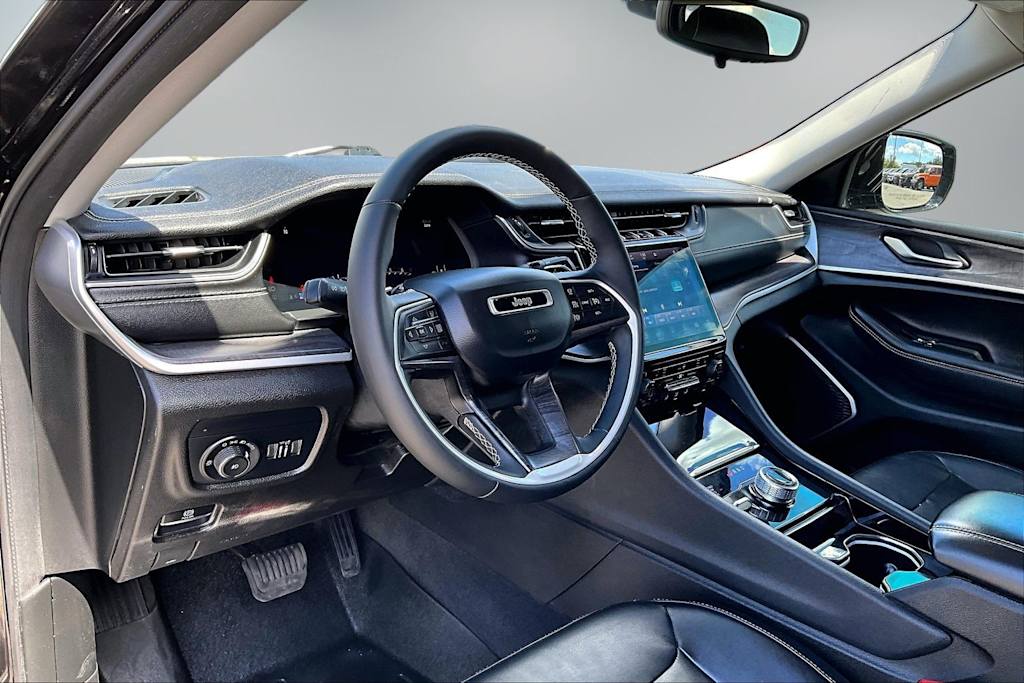 Thumbnail: 2021 Jeep Grand Cherokee L - 2