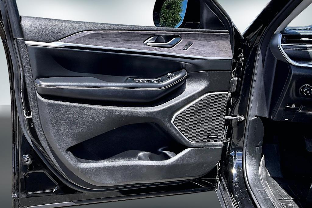 Thumbnail: 2021 Jeep Grand Cherokee L - 27