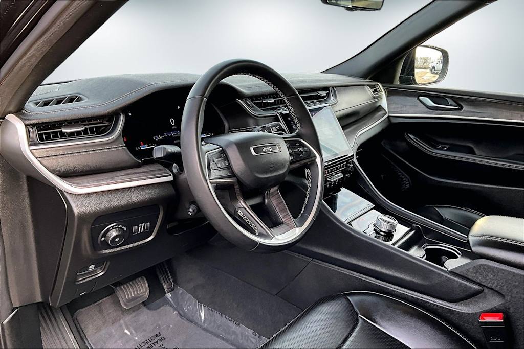 Thumbnail: 2024 Jeep Grand Cherokee L - 2