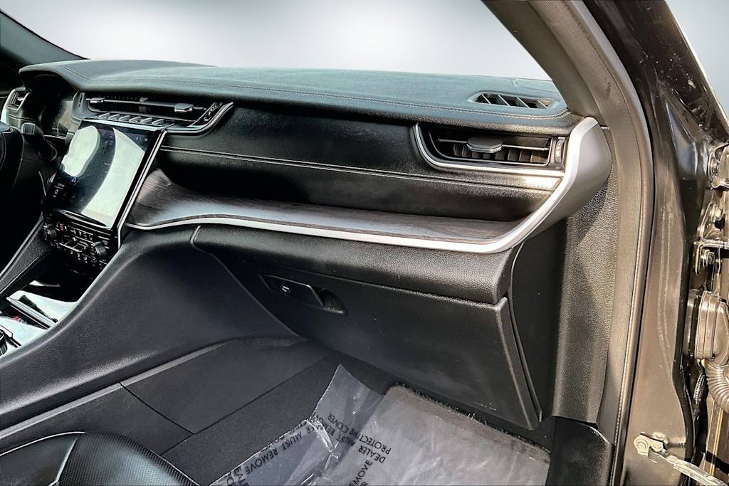 Thumbnail: 2024 Jeep Grand Cherokee L - 21