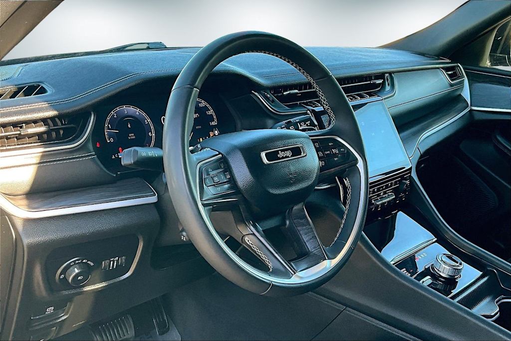 Thumbnail: 2024 Jeep Grand Cherokee L - 2