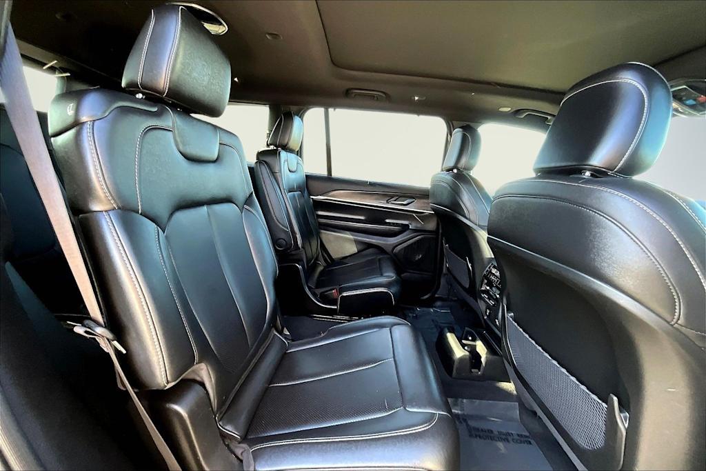 Thumbnail: 2024 Jeep Grand Cherokee L - 29