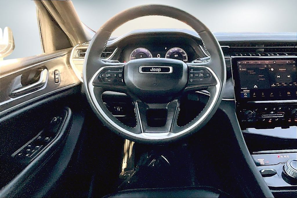 Thumbnail: 2024 Jeep Grand Cherokee L - 13
