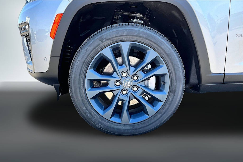 Thumbnail: 2026 Jeep Grand Cherokee L - 7