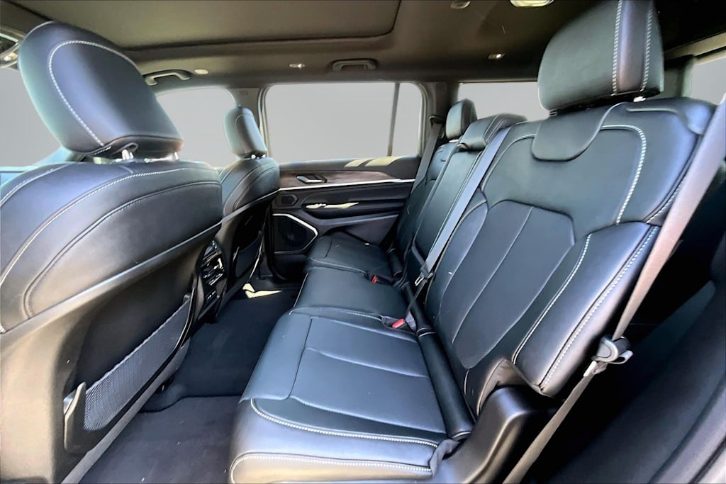 Thumbnail: 2026 Jeep Grand Cherokee L - 20