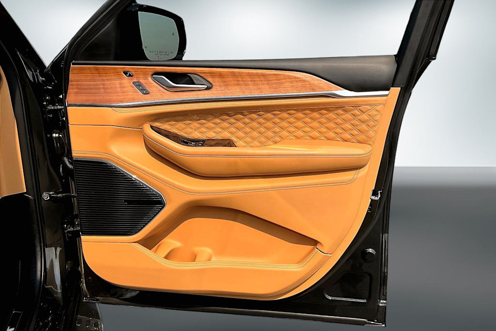 Thumbnail: 2023 Jeep Grand Cherokee L - 29