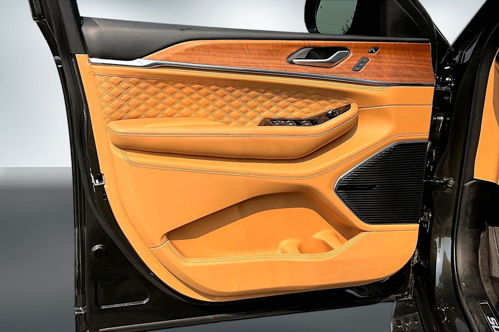 Thumbnail: 2023 Jeep Grand Cherokee L - 28