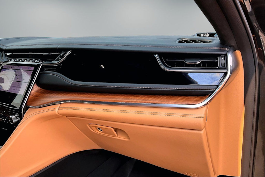 Thumbnail: 2023 Jeep Grand Cherokee L - 25