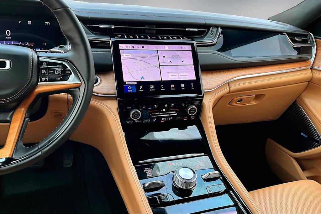 Thumbnail: 2023 Jeep Grand Cherokee L - 15